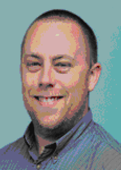 Derek Ailer headshot photo.